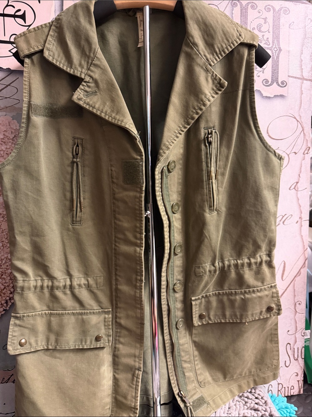 Willow & Clay Olive Green Utility Vest